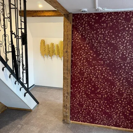 Moderne Suite Goldener Stern In Der Altstadt Mit Wifi Apartment