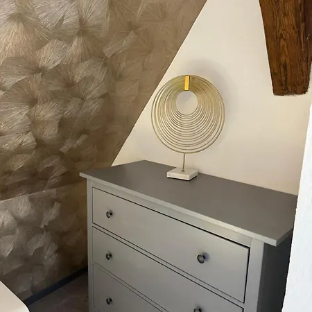 Moderne Suite Goldener Stern In Der Altstadt Mit Wifi